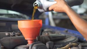 Diferença entre óleo sintético, semissintético e mineral